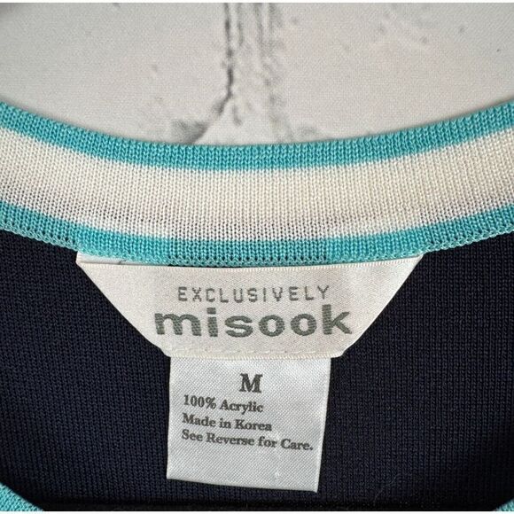 MISOOK blue white trim sleeveless knit top sweater M NWOT - Picture 2 of 4